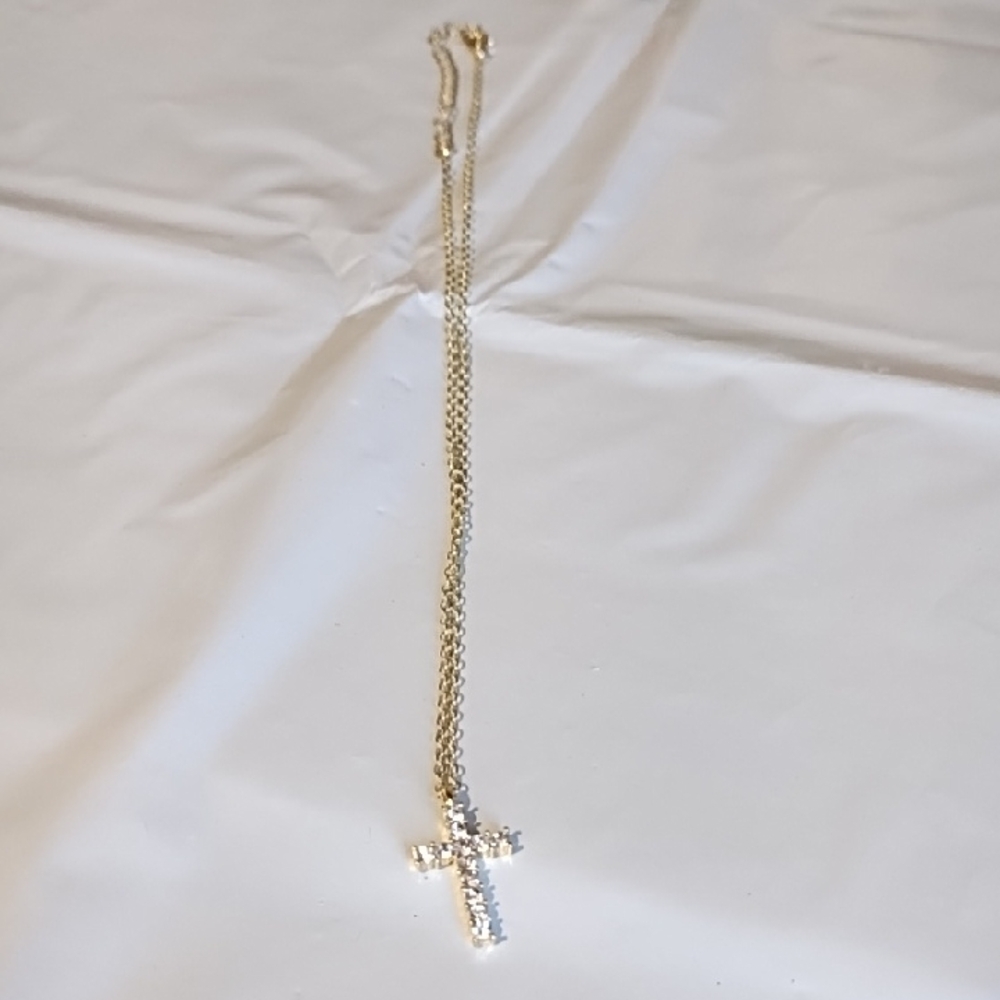 LCS NIP Elegant Gold Cross Pendant Necklace With Faux Diamond Accents.